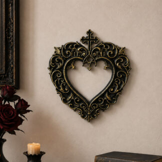 1pc Vintage Distressed Gilded Heart Cross Carved Frame Gothic Style Wall Hanging Decor Frame