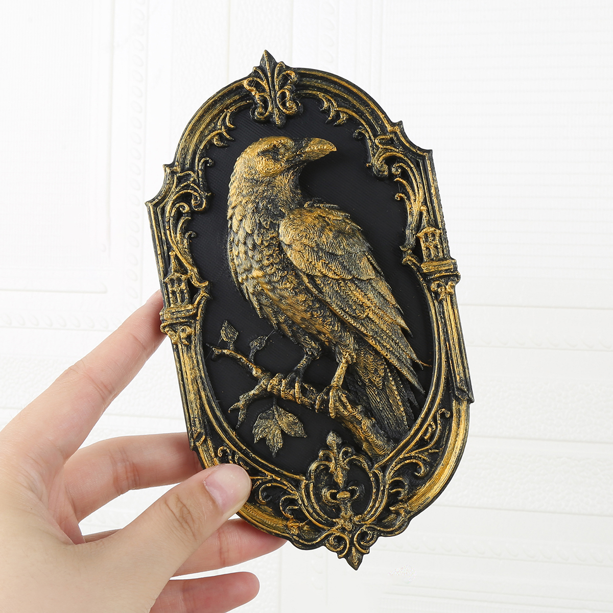 Retro crow relief wall hanging - Image 2