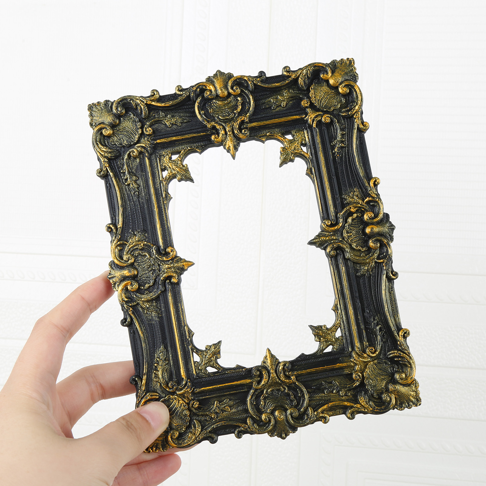 1pc Vintage European Distressed Gilded Rectangular Carved Photo Frame Wall Hanging Decor Frame - Image 2