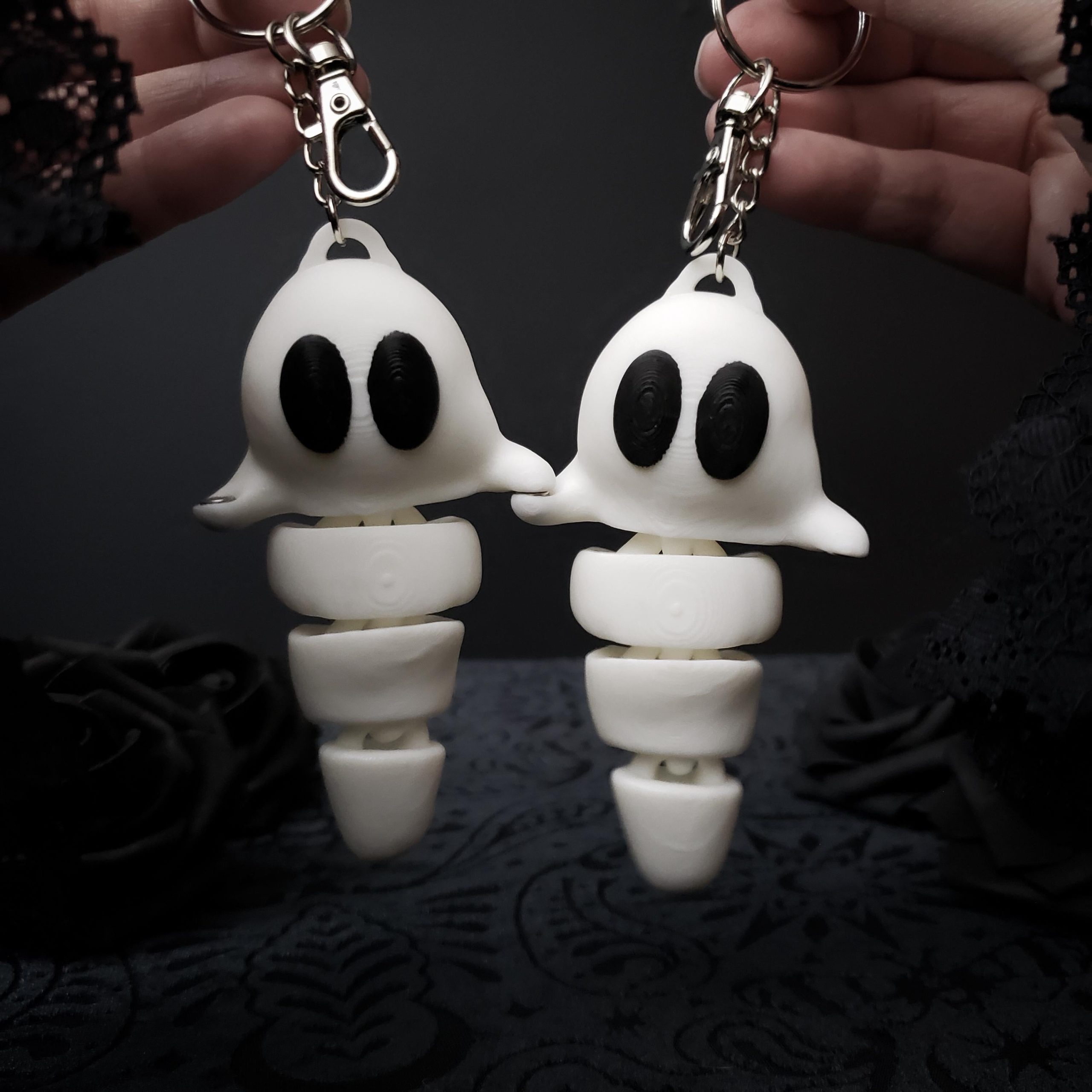 Ghosts Holding Hands Fidget Keychain • Gothic Home Decor • 3D Printed